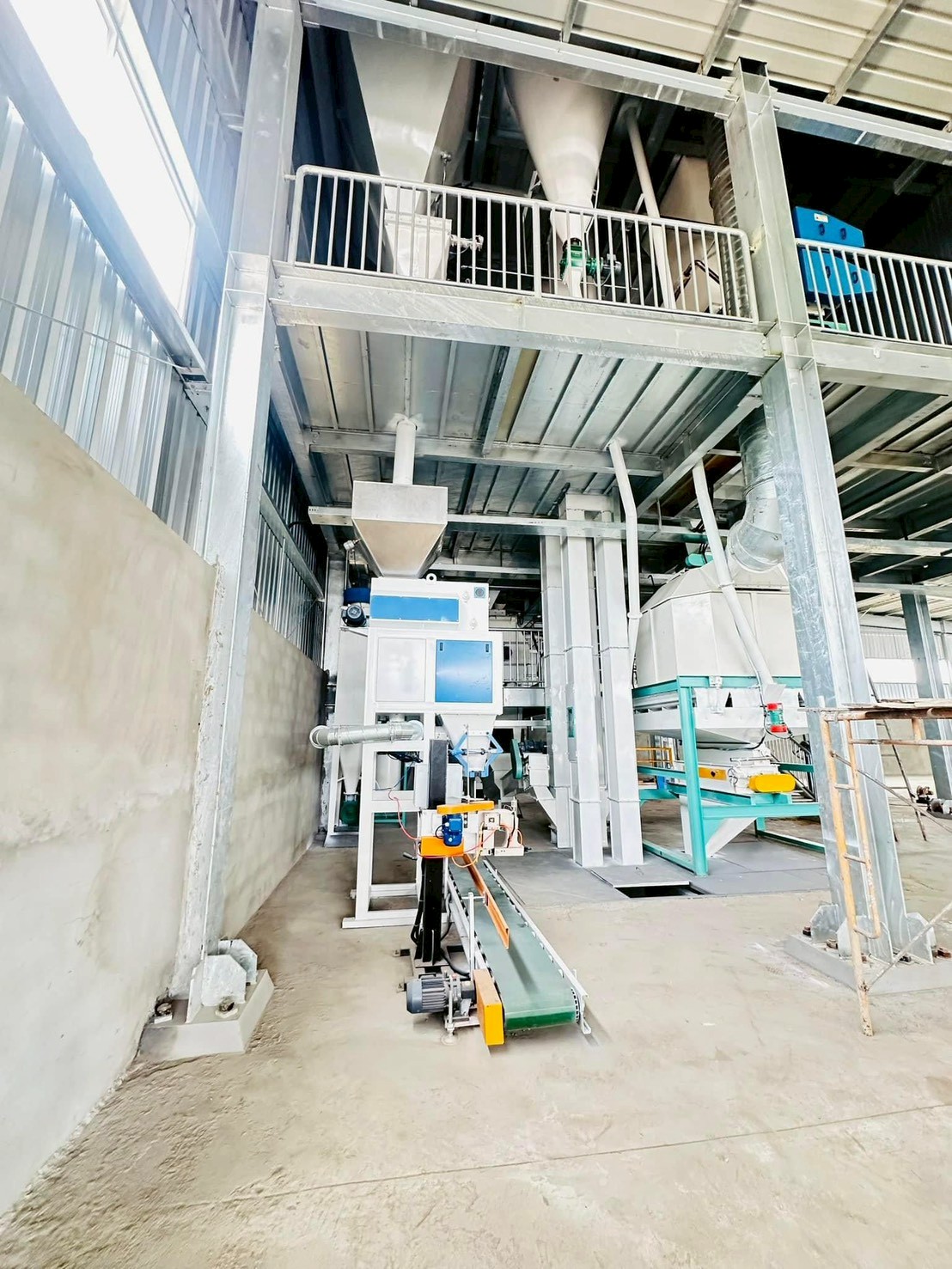 LINE_ALBUM_Feed mill_260304_5